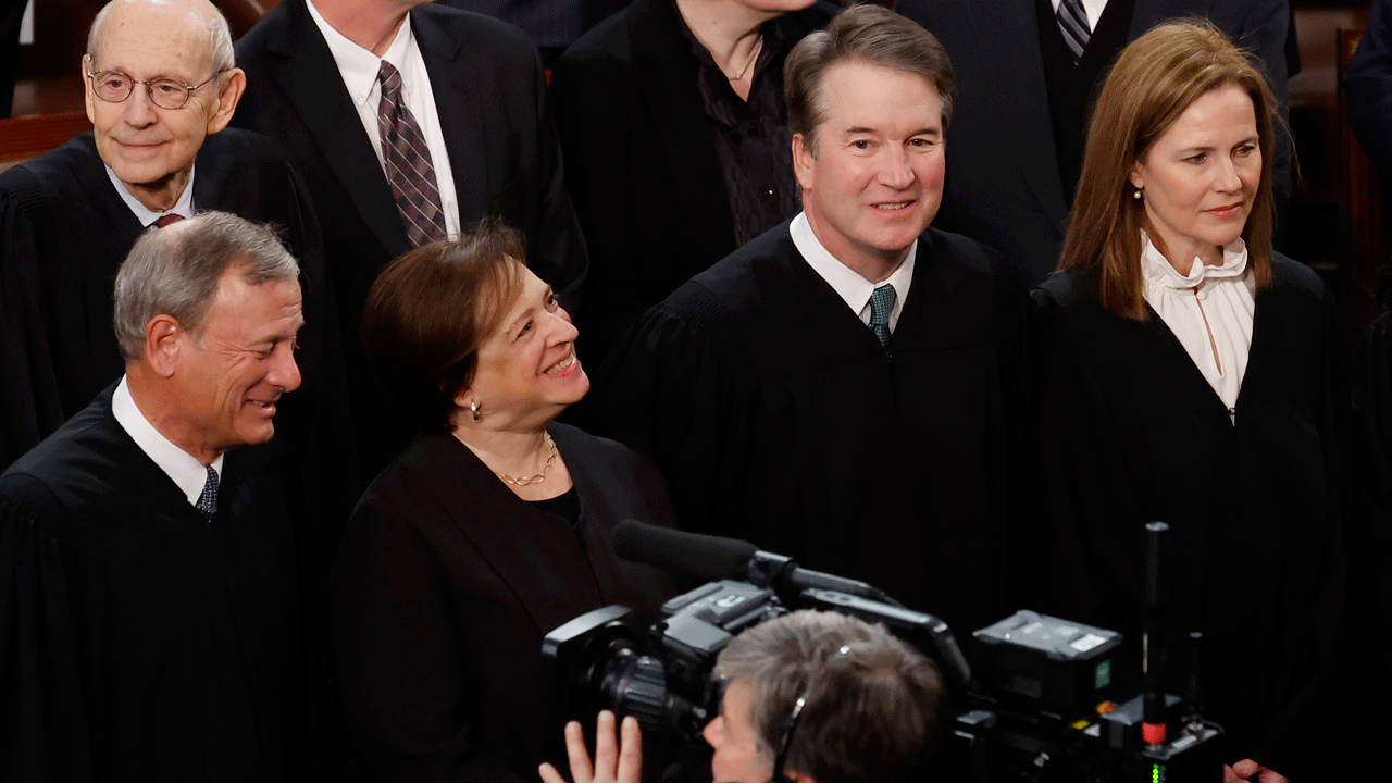 Justices Barrett, Kagan to Face House Grilling: What to Expect