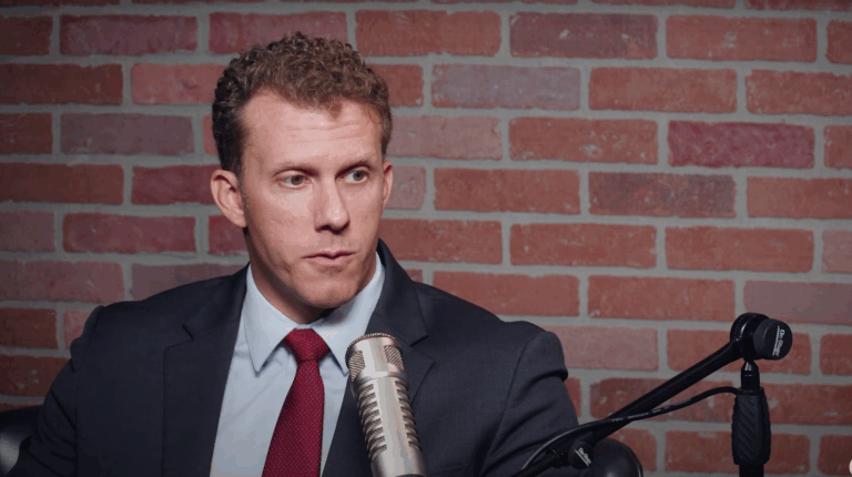 Former Green Beret Says Military Punished Him for Opposing Vaccine Mandate