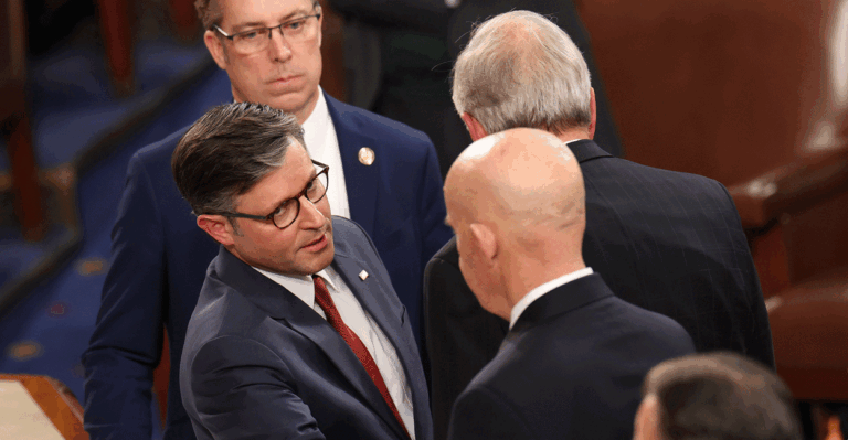 Democrats Accused of ‘Abetting Terrorists’ by GOP as DHS Shutdown Continues
