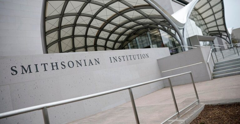 Purging DEI From the Smithsonian Is No Easy Task