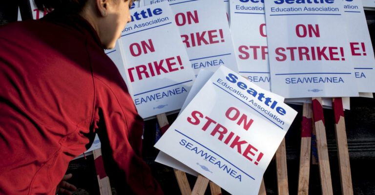Seattle School District Concedes to Union, 53,000 Kids Return to School