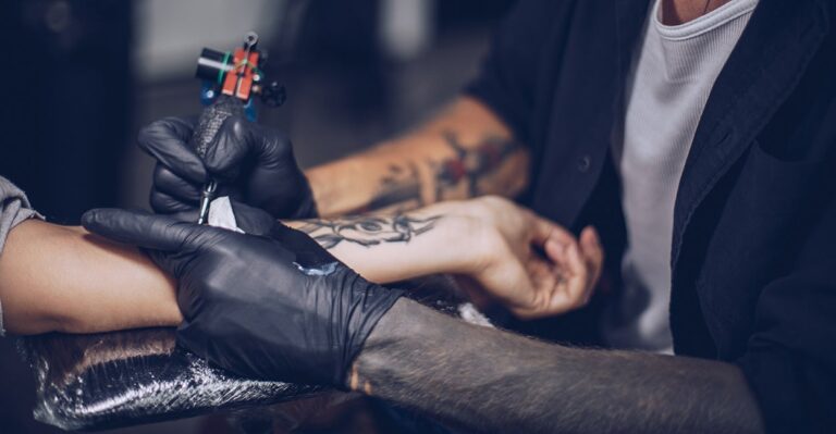 Pediatrician Who Works at Hospital With Kid’s Gender Clinic Says Minors Don’t Have Agency to Make ‘Permanent’ Decision on a Tattoo