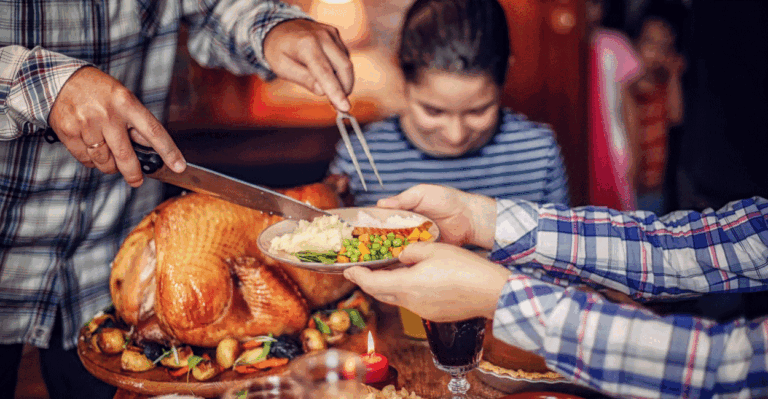 How to Be Persuasive About Politics With Your Liberal Relatives on Thanksgiving