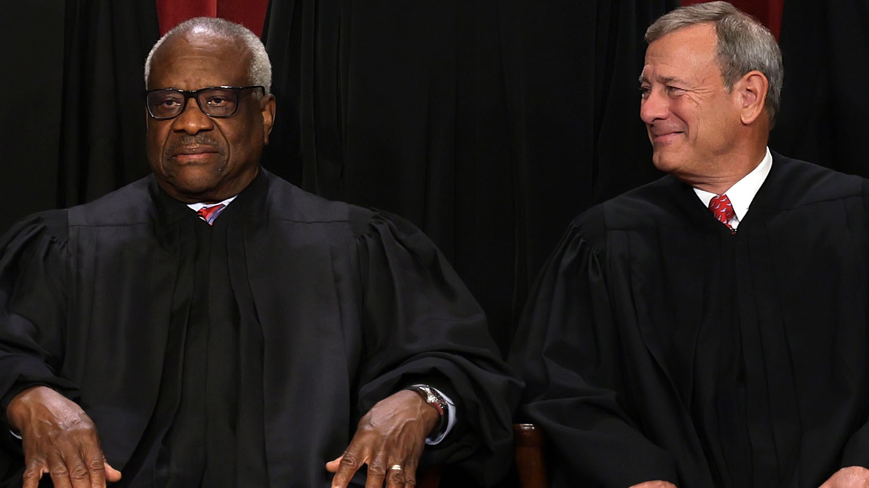 SCOTUS Delivers 8-1 Blow to AT&T, Verizon in $100M FCC Case