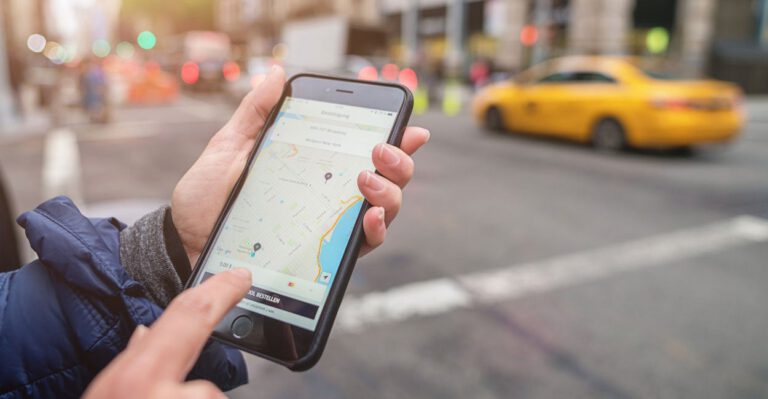 If Taxis Want to Survive, They Should Learn From Uber