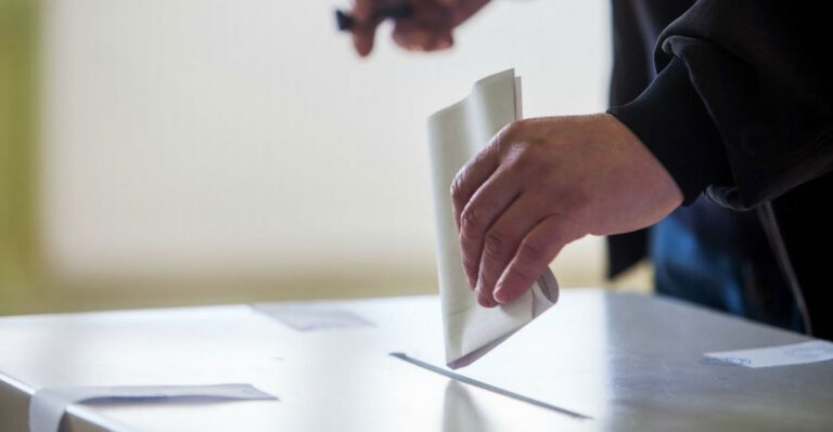 Ohio Wants to Clean Up Its Voter Rolls. Why Are Democrats So Up in Arms?