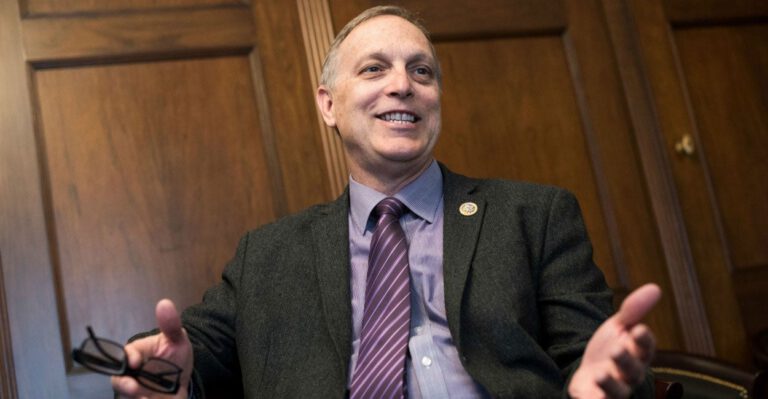 Lawmaker Works to Save Taxpayers’ Money With New Energy Bill