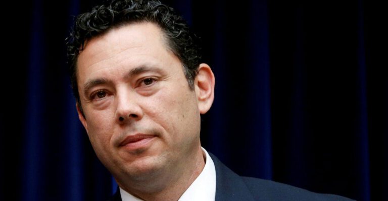 Chairman of Key Oversight Panel Says He Opts for Family Over Government Probes