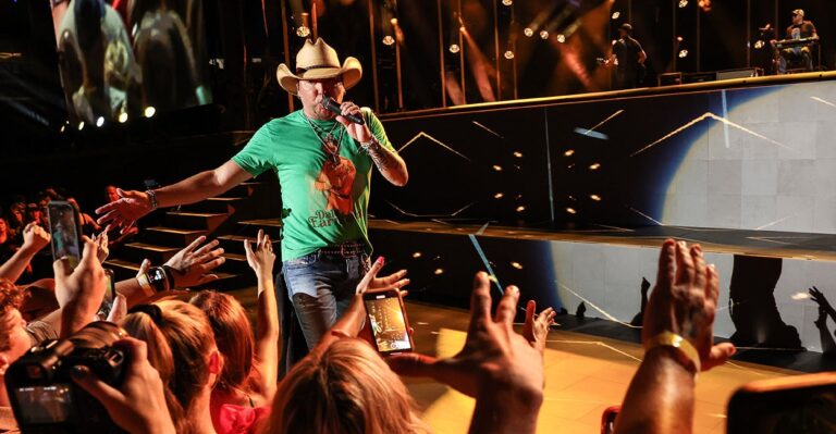 Defenders Push Back Against Critics of Country Music Star Aldean’s Small-Town Anthem