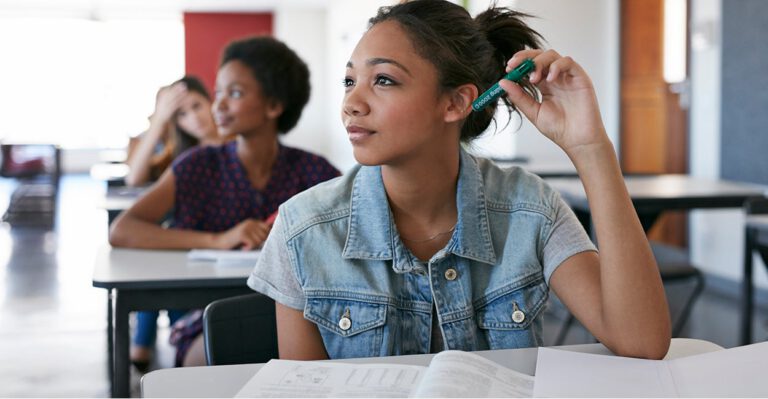 ‘He’s Wrong,’ Expert Says as Education Secretary Implies Book Banning Responsible for Falling Civics, History Scores