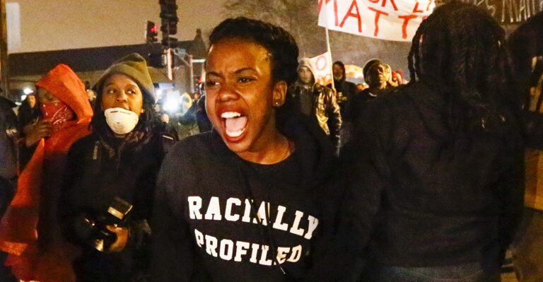 Obama Urges Calm as Grand Jury Decides Not to Charge Ferguson Police Officer in Fatal Shooting