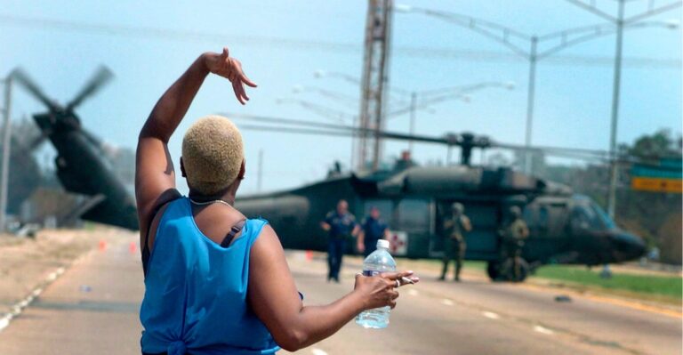 19 Stunning Pictures of Hurricane Katrina’s Aftermath