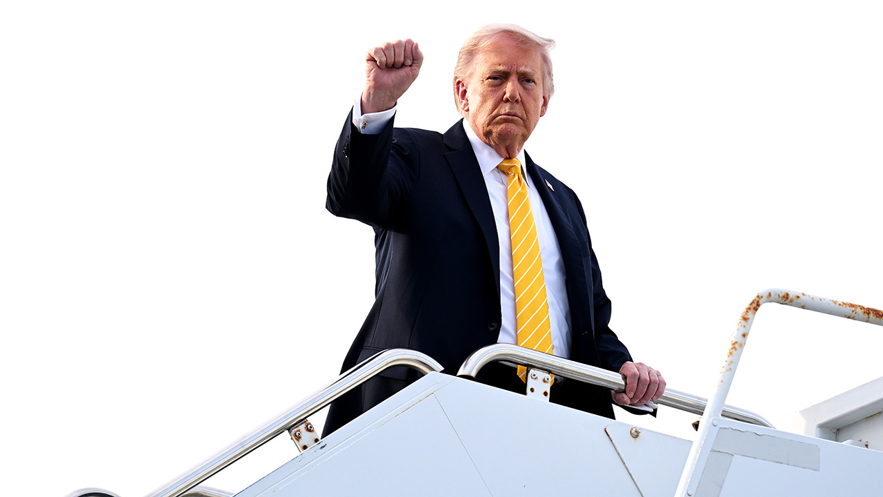 US Will Guide Ships Through Strait of Hormuz, Trump Says