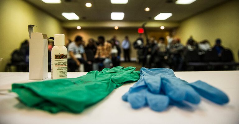 A Second Health Care Worker has Ebola. It’s Time for the Government to Prove It Can Handle This.