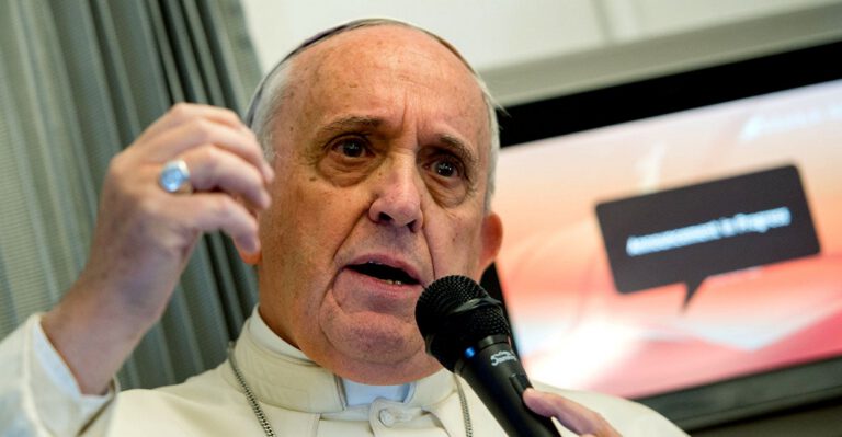 21 Tweets About the Pope’s Charlie Hebdo Comments