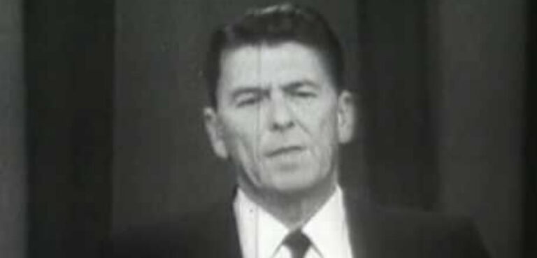 What We Can Learn From Reagan About Celebrating Christmas