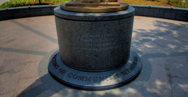 Victims of Communism Memorial Ceremony Honors Activists Against Tyranny