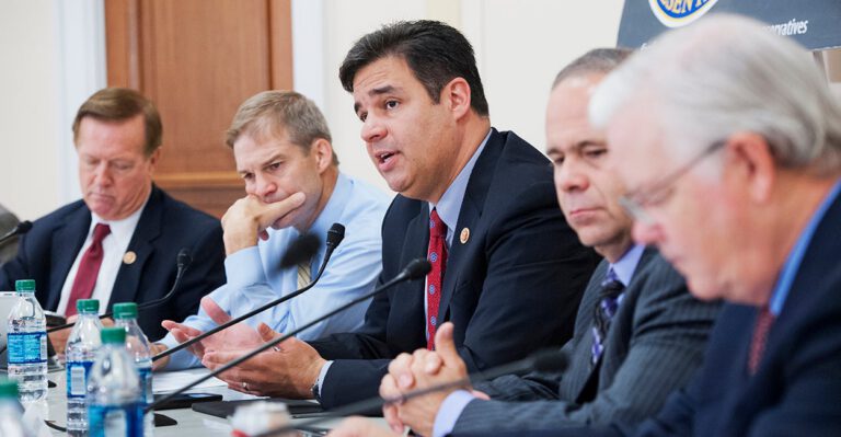 Conservatives Push Short-Term Funding to Block Obama on Illegal Immigrants