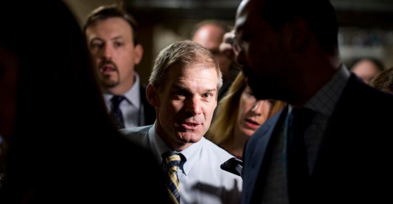 Conservative Lawmaker Demands Answers to These 18 Questions About Russia, FBI