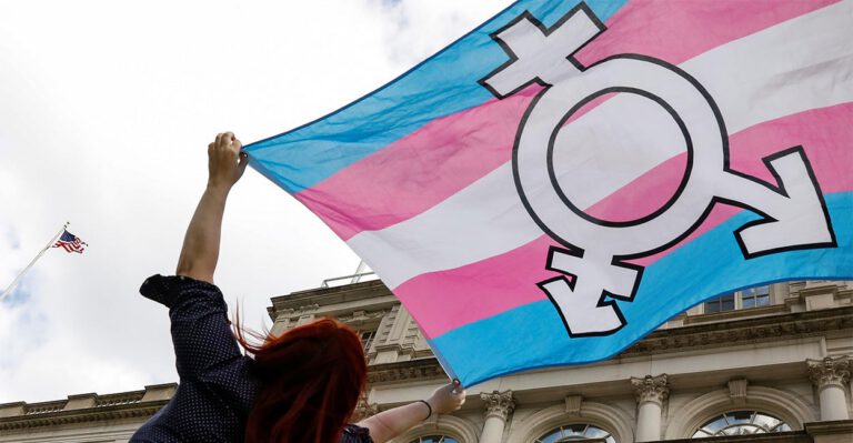 Twitter Bans Misgendering Individuals as ‘Hateful,’ but Porn Accounts Tweet Freely