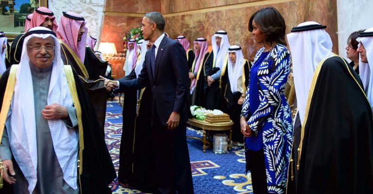 Michelle Obama Goes Scarfless in Saudi Arabia