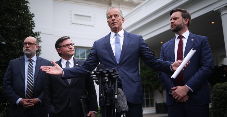Republicans Slam Dems for Taking ‘Federal Government as a Hostage’ as Shutdown Looms