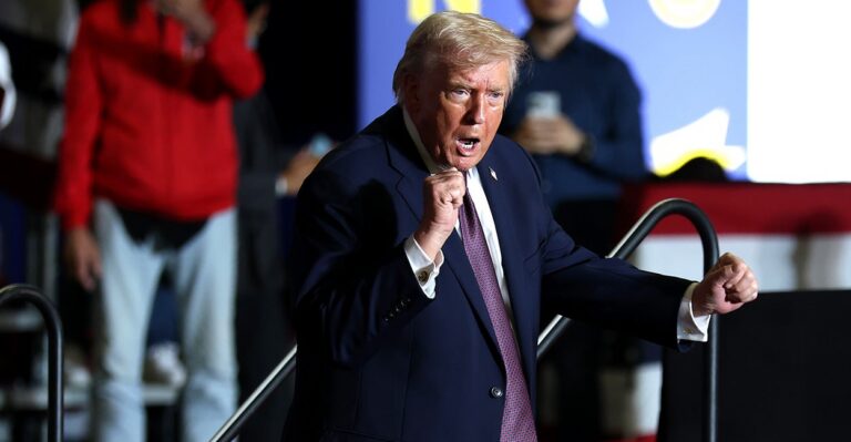 Trump Celebrates ‘Expectation-Smashing’ GDP Report