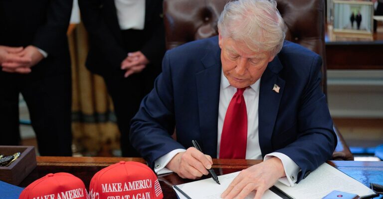 Trump to Order Investigation Into ActBlue for Potentially Illegal Fundraising Methods