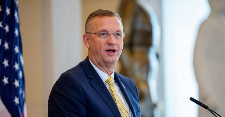 Government Set to Furlough Almost 750,000 Employees
