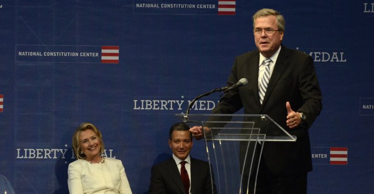 Conservative Group Brands Jeb Bush ‘Unelectable’ for Giving Medal to Hillary Clinton