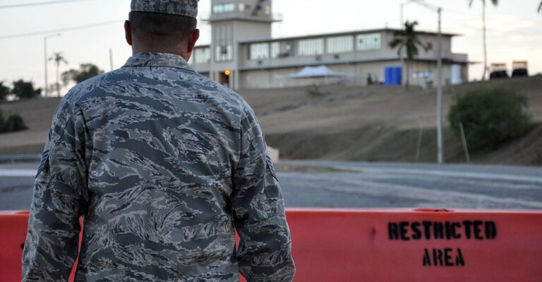 Critics Accuse Obama Administration of Jeopardizing US Security in Wake of Guantanamo Bay Prisoner Transfer